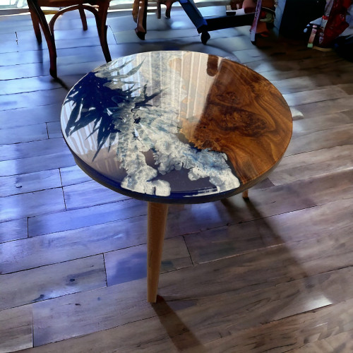 Epoksi Kaplama Ceviz Ağacından Sehpa