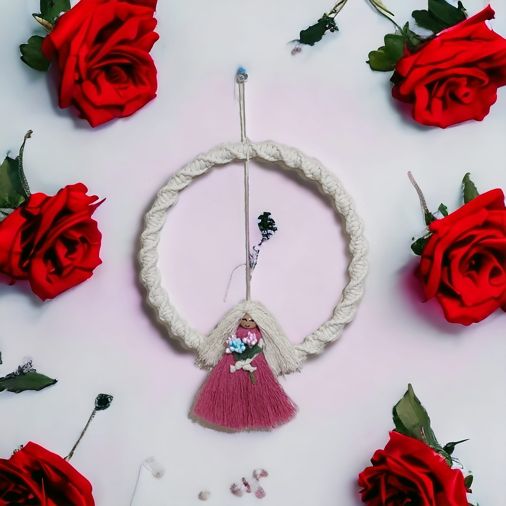 Bebekli Makrome Duvar Süsü